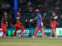 आरसीबी की धमाकेदार जीत, दिल्ली को 9 विकेट से हराकर भुवी-हेजलवुड ने बरपाया कहर