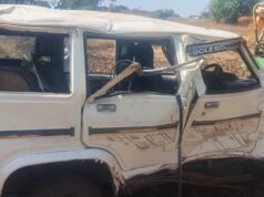 डिवाइडर में टकराई तेज रफ्तार बोलेरो दो घायल, चार को आई गंभीर चोटें