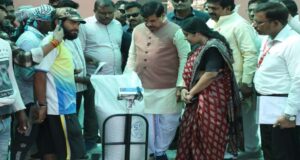 डॉ. मोहन यादव का किसानों के बीच अचानक दौरा, चाय पर चर्चा में CM ने पूछा भुगतान और तौल व्यवस्था
