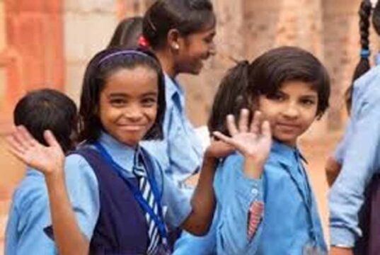 बच्चों के लिए स्कूल बंद: निजी स्कूलों ने एंट्री रोकी, 15 जून तक छुट्टी घोषित