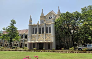 जबलपुर: कॉन्स्टेबल द्वारा वकील को पीटे जाने के 14 दिन बाद FIR, अफसरों पर समझौते का दबाव, हाईकोर्ट में याचिका