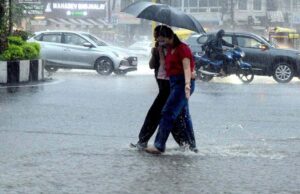 गर्मी पर राहत का संकेत: अगले 48 घंटों में पारा गिरेगा, दिल्ली-यूपी समेत 18 राज्यों में आंधी-बारिश