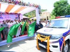 विधानसभा अध्यक्ष डॉ. रमन सिंह और वित्त मंत्री ओपी चौधरी ने राजनांदगांव से वाहनों को किया रवाना