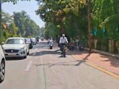 हाईकोर्ट जज की अनोखी पहल: कार नहीं, साइकिल से पहुंचे अदालत; हर तरफ हो रही चर्चा