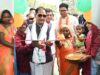पक्के घर का सपना हुआ पूरा, Vishnu Deo Sai ने लेमरू में हितग्राही के नए घर में कराया गृह प्रवेश