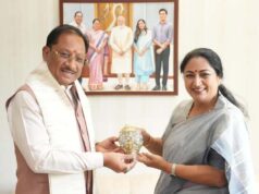 मुख्यमंत्री विष्णु देव साय पहुंचे दिल्ली, रेखा गुप्ता संग शहरी विकास मुद्दों पर हुई अहम बैठक