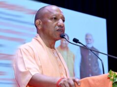 गोरखपुर के तारामंडल क्षेत्र में वाटर बॉडी पर 14.33 करोड़ रुपये की लागत से बने टू-लेन ब्रिज का लोकार्पण किया सीएम योगी ने