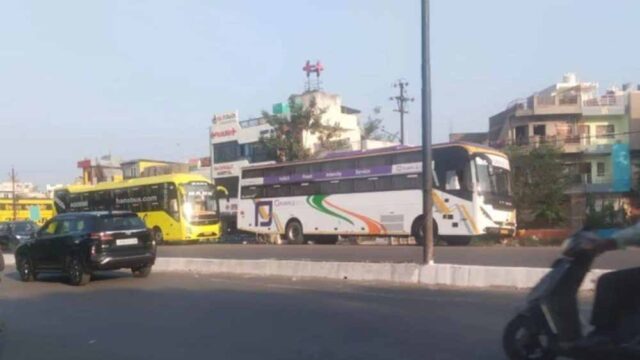 Bus.jpg
