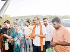 उद्योग मंत्री लखनलाल देवांगन व महापौर मती संजूदेवी राजपूत ने कार्य हेतु भूमिपूजन