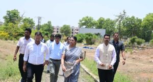स्वच्छता, आवास, तालाब सौंदर्यीकरण एवं ईको पार्क का किया अवलोकन
