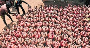 LPG उपभोक्ताओं के लिए अलर्ट! ग्वालियर में 95 हजार लोगों की गैस बुकिंग हो सकती है बंद