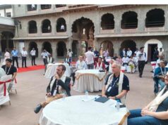 विदेशी प्रतिनिधियों ने देखा इंदौर का ऐतिहासिक वैभव, BRICS सम्मेलन के दौरान होलकर इतिहास से हुए रूबरू