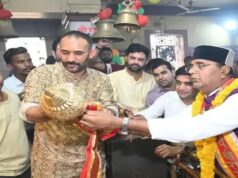 प्रधानमंत्री मोदी के 12 वर्ष पूर्ण होने पर खेड़ापति हनुमान मंदिर में भव्य महाआरती