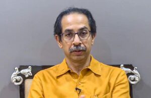 उद्धव ठाकरे की बढ़ी मुश्किलें, 20 विधायकों पर खतरा; आज करेंगे बड़ी बैठक