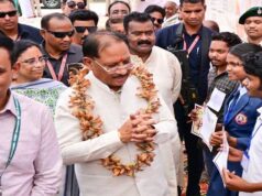 मुख्यमंत्री विष्णुदेव साय ने हितग्राहियों से की आत्मीय मुलाकात, ‘एक पेड़ मां के नाम’ अभियान के तहत किया पौधरोपण