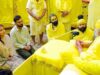 जीत के बाद आध्यात्मिक यात्रा पर विराट-अनुष्का, वृंदावन में प्रेमानंद महाराज से की मुलाकात