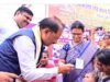 मुख्यमंत्री ने हेलमेट पहनकर दिया सड़क सुरक्षा का संदेश, ‘उन्नयन’ पुस्तिका का किया विमोचन