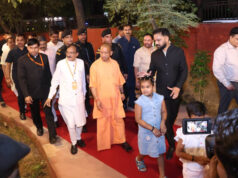 मुरादाबाद में CM योगी का अनोखा अंदाज, दो अनजान बच्चियों के हाथों कराया ‘श्री राम वाटिका’ का लोकार्पण