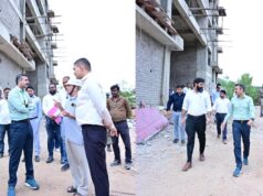 निर्माणाधीन जगदेव राम उरांव कल्याण आश्रम चिकित्सालय का प्रभारी सचिव अंकित आनंद ने किया निरीक्षण, कार्यों का लिया जायजा