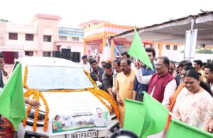 ड्रोन पायलट प्रशिक्षण हेतु महिला कृषकों का दल जशपुर से रायपुर रवाना