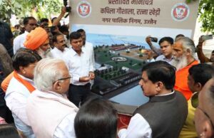 कपिला गौशाला पहुंचकर मुख्यमंत्री और केंद्रीय मंत्री ने गौसेवा का दिया संदेश
