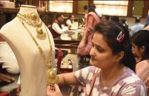Gold Price Today: सोने-चांदी में जबरदस्त उछाल, 24 कैरेट गोल्ड 1.50 लाख के पार पहुंचा