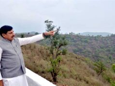 मुख्यमंत्री अभिभूत हुए कुकरू की प्राकृतिक छटा से पर्यटन विकास की संभावनाओं पर की चर्चा
