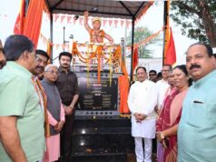 150वीं जयंती वर्ष पर डोंडराही में भगवान बिरसा मुंडा की प्रतिमा का अनावरण