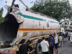 मध्य प्रदेश के खरगोन में बड़ा हादसा: टैंकर धमाके से दहला इलाका, आसपास के घरों के दरवाजे तक टूटे