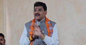 राम मंदिर विवाद के बीच BJP सांसद ज्ञानेश्वर पाटिल की कांग्रेस को खुली चेतावनी, RSS पर बयान से गरमाई सियासत