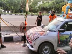 अनूठी कांवड़ यात्रा में 12 क्विंटल कार खींच रहे नरेंद्र, मेरठ पहुंचे