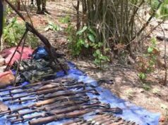 Bastar Encounter Update: जंगल में नक्सली कैंप तबाह, भारी मात्रा में हथियार और विस्फोटक जब्त