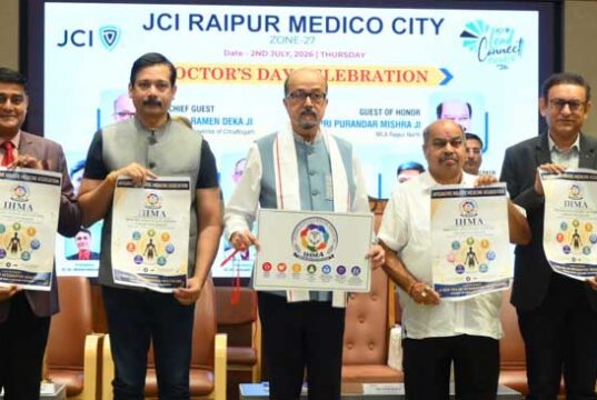 चिकित्सा में आधुनिक तकनीक के साथ मानवीय संवेदनाएं भी जरूरी है – राज्यपाल डेका
