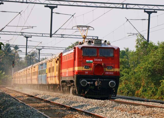 train_india86_1-1.jpg