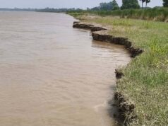 अयोध्या में सरयू घटने लगी तो बढ़ा कटान का कहर, आबादी और किसानों की जमीन नदी में समाने लगी