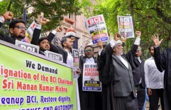 वकीलों के विरोध के बीच BCI की प्रेस कॉन्फ्रेंस स्थगित, अब सोमवार को होगी बैठक