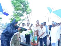 ‘एक पेड़ माँ के नाम’ अभियान से पर्यावरण संरक्षण का संदेश, मंत्री राजेश अग्रवाल ने किया वृक्षारोपण