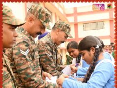 सैनिकों के सम्मान में विद्यार्थियों ने बांधा राखी का भावनात्मक रिश्ता