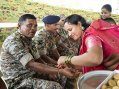बदली राह, बंधा विश्वास का धागा: पूर्व महिला नक्सलियों ने DRG जवानों को बांधी राखी
