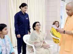 पीड़ितों से खुद मिले सीएम योगी, अधिकारियों को दिए त्वरित समाधान के निर्देश