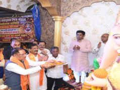 रायपुर के गोल बाजार में CM विष्णु देव साय ने की गणपति पूजा, प्रदेश की सुख-समृद्धि की कामना