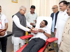 लोकभवन में लगा रक्तदान एवं स्वास्थ्य शिविर, राज्यपाल पटेल ने किया उद्घाटन