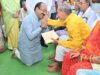 लोरमी में सेवा और सम्मान की मिसाल, अरुण साव ने पेंशनधारियों के पैर धोकर किया अभिनंदन