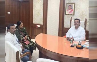 ममता की प्रत्याशी संचिता प्रधान ने वापस लिया नाम, शुभेंदु अधिकारी से मुलाकात के बाद बदला फैसला