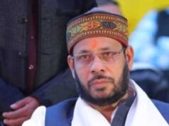 सपा कार्यालय के लगी होर्डिंग पर ब्राह्मणों को घुटनों के बल बैठा दिखाया, मनोज पांडेय बोले- ये बर्दाश्त नहीं