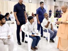 CM योगी ने जनता दर्शन में सुनी फरियाद, जमीन कब्जे पर सख्त कार्रवाई के निर्देश