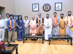टीम में शामिल रहे डायरेक्टर विशाल चतुर्वेदी और एक्टर शोभिनव समेत सभी प्रमुख सदस्य