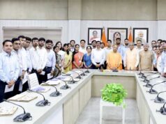 मुख्यमंत्री योगी से मिले प्रदूषण नियंत्रण बोर्ड में नवचयनित 40 अधिकारी
