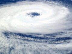 हवाई के पास खतरनाक हुआ चक्रवात नोलो, समुद्री लहरों से निचले इलाकों में बाढ़ का खतरा