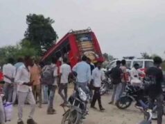 उज्जैन-आगर मार्ग पर दर्दनाक हादसा, पुलिया से उतरकर पलटी यात्री बस, दो लोगों की दबकर मौत